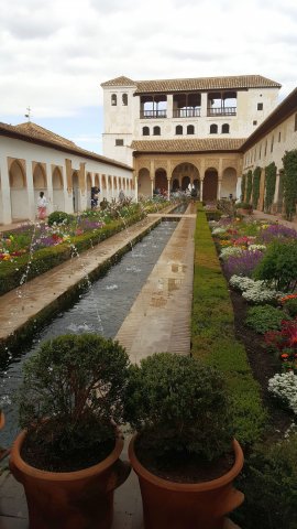 699 granada generalife wasserkanal